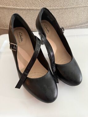 Clarks Black Cross-Strap Mary Jane Heels